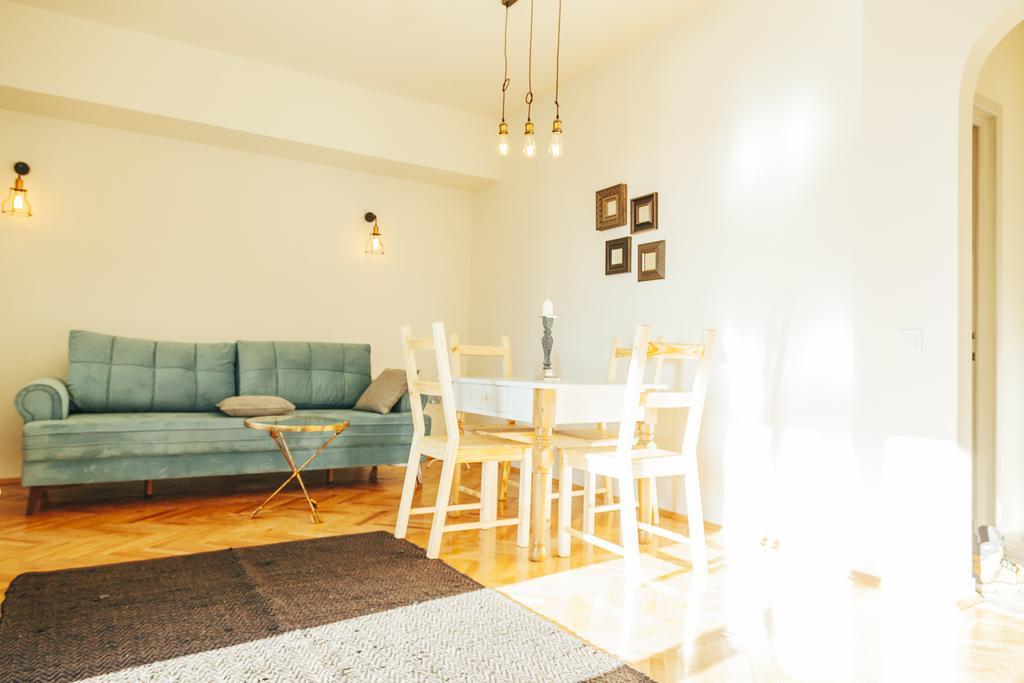 Artsy Old Town Apartment Букурещ Екстериор снимка