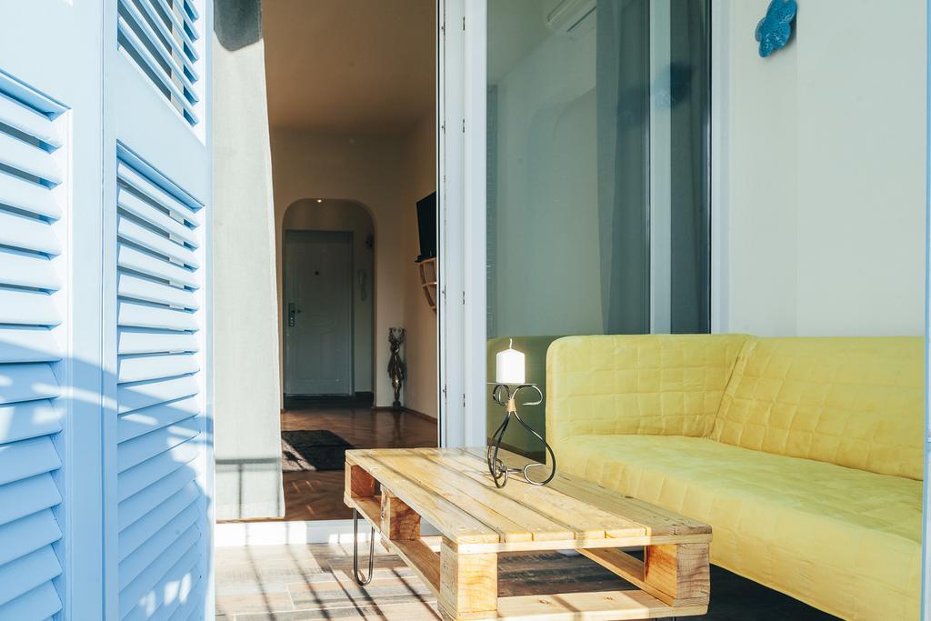 Artsy Old Town Apartment Букурещ Екстериор снимка