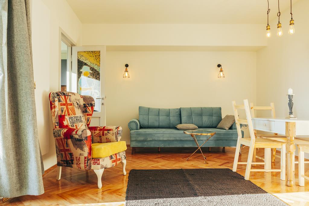 Artsy Old Town Apartment Букурещ Екстериор снимка