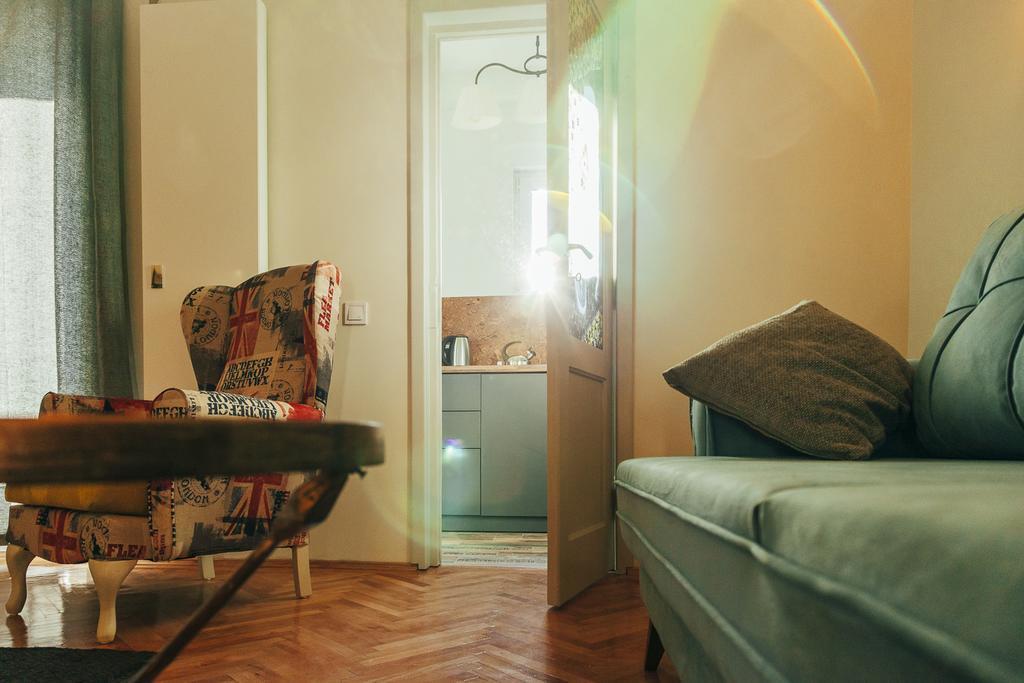 Artsy Old Town Apartment Букурещ Екстериор снимка